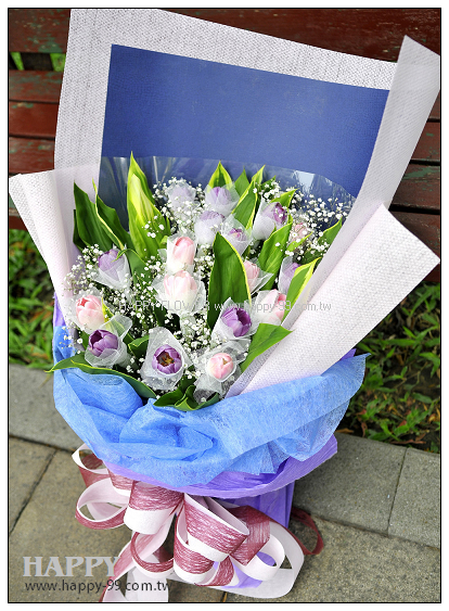 紫色鬱金香花束